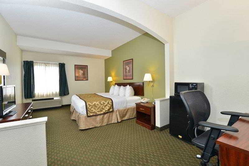 Quality Inn & Suites Southport Indianapolis Extérieur photo