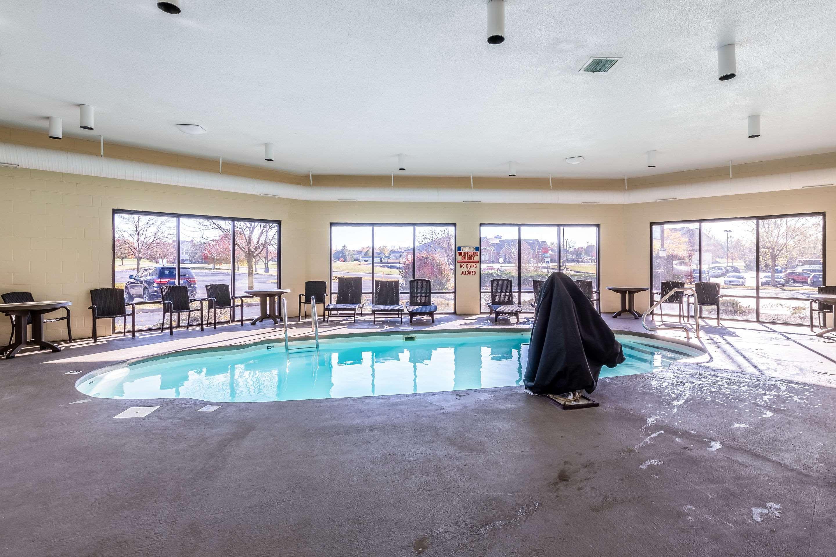 Quality Inn & Suites Southport Indianapolis Extérieur photo