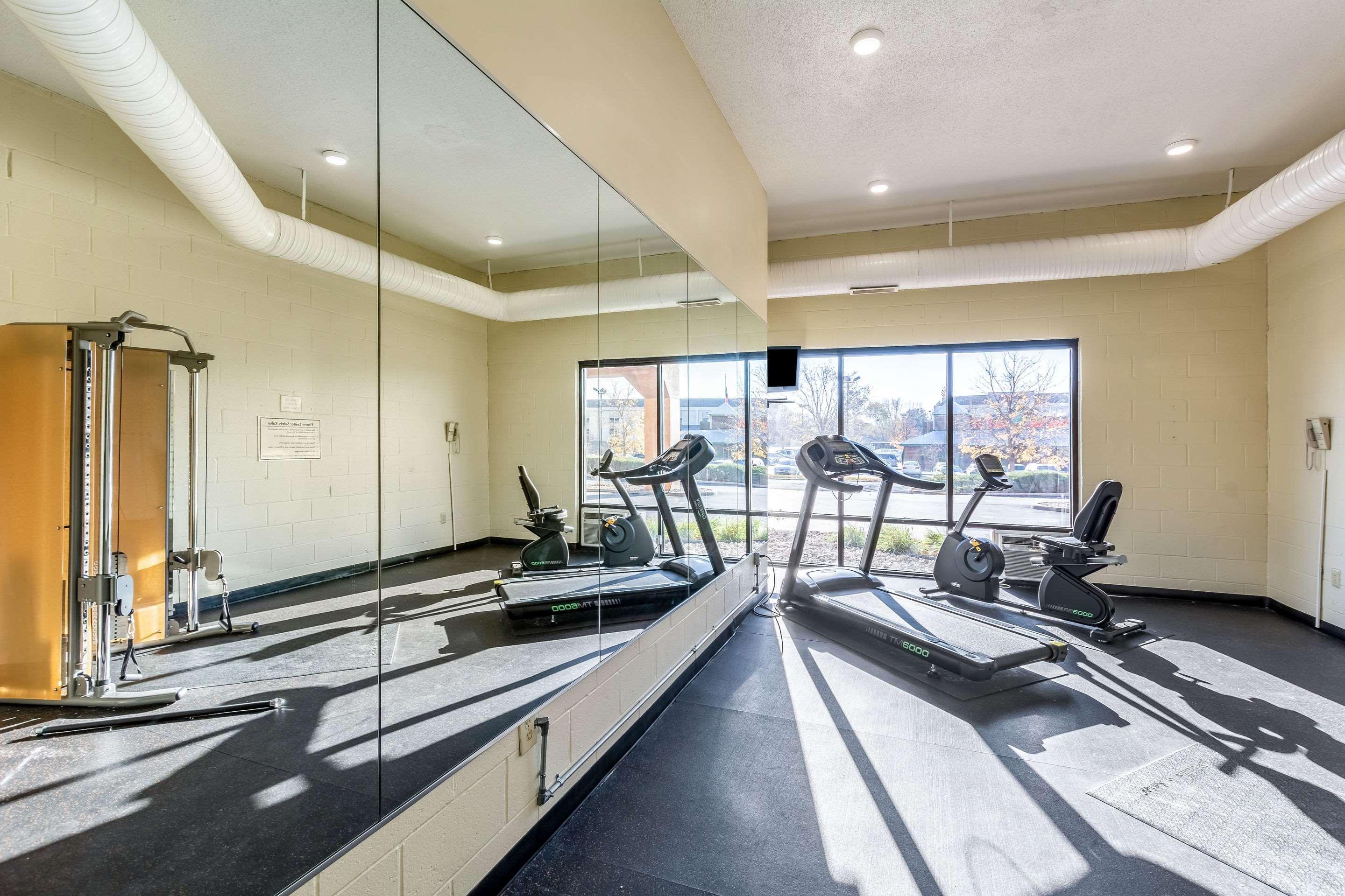 Quality Inn & Suites Southport Indianapolis Extérieur photo